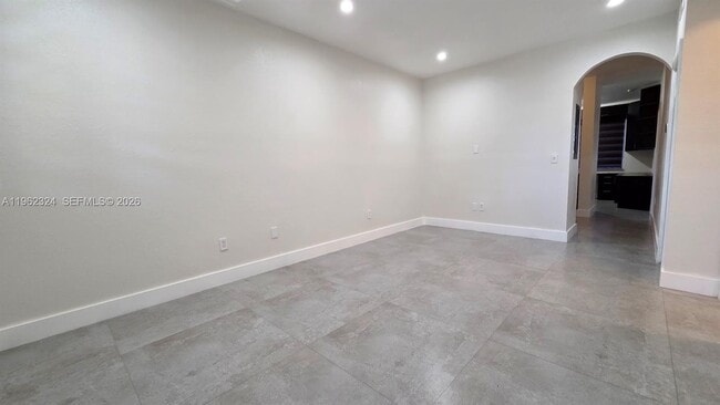 Photo - 17820 NW 73rd Ave Unidad 203-1