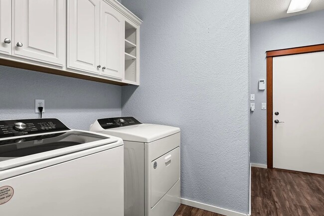 Photo - 3640 Creek View Dr