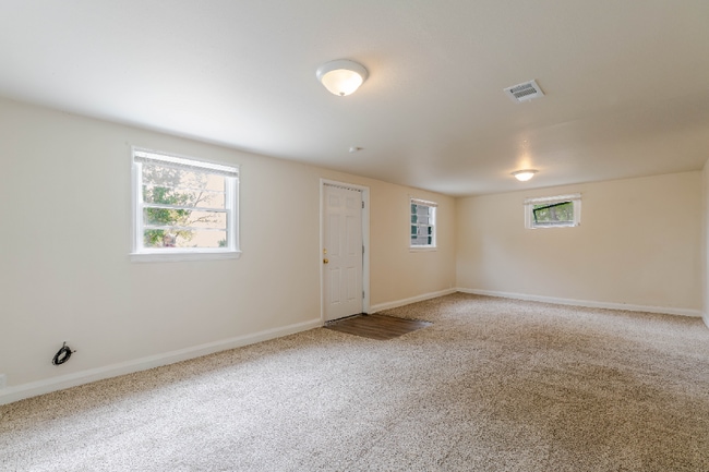 Photo - 2503 Glen View Ave Unit B