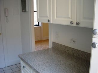 Photo - 305 W 45th St Apartamento Unidad 5L