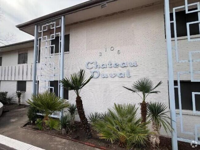 Building Photo - 3106 Duval St Unit 203 Rental