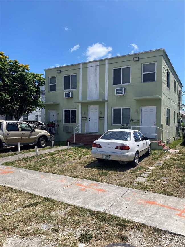 Photo - 711 SW 21st Ave Apartamento Unidad 0