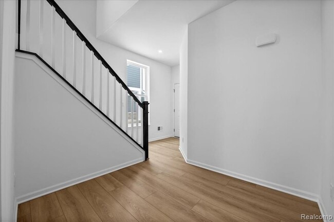 Photo - 10633 Barrett