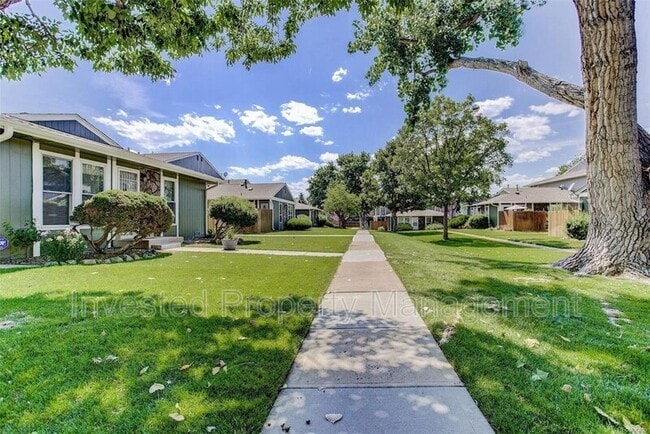 Building Photo - 9901 E Evans Ave Unit 4C