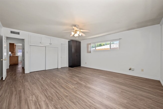 Photo - Oversized detached garage!