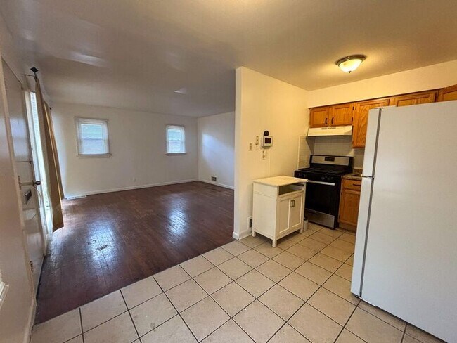 Photo - 6636 Kenwood Dr