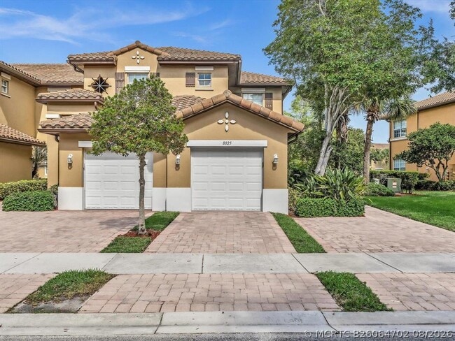 Building Photo - 8025 NW 127th Ln Unit 4-C