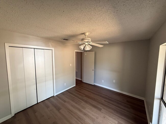Photo - 510 Rosedale Dr Unit b