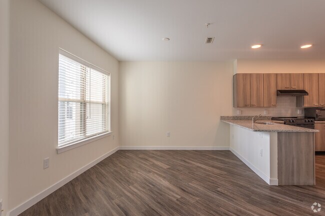 1BR,1BA,-668SF The Poe