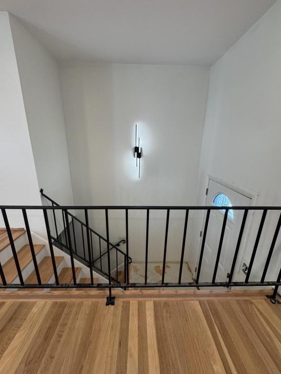 Photo - 111 Treeview Dr