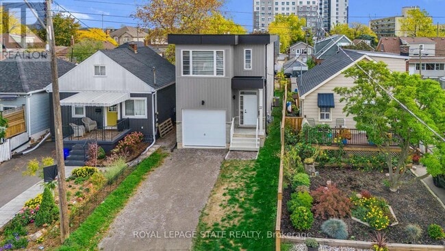 Photo - 37 Delena Ave S