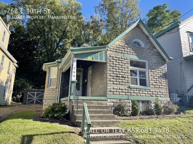 Photo - 768 E 10th St House