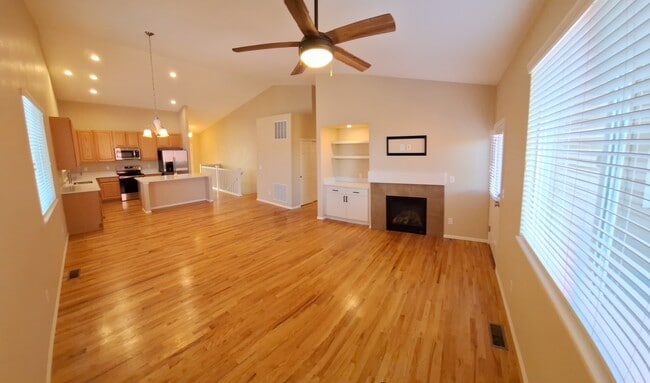 Photo - 3645 Desert Ridge Cir