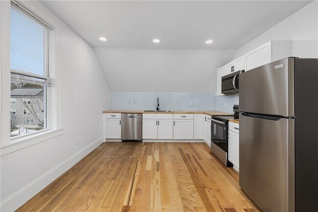 Photo - 30 Cypress St Unit 3