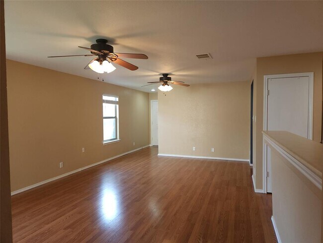 Photo - 273 Tower Dr