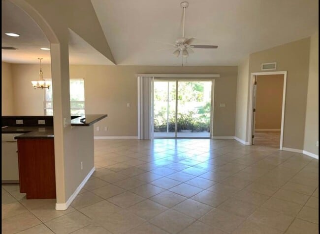 Photo - Charming 4 bed - 2 bath in North Port, Available Now!