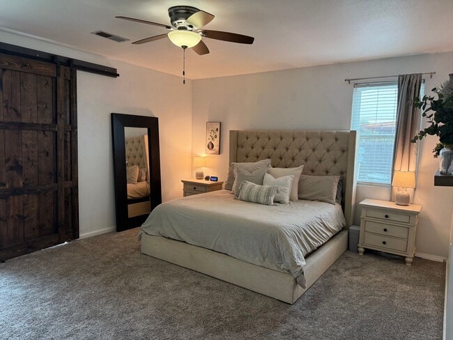 Photo - Spacious North Bakersfield Home with pool!