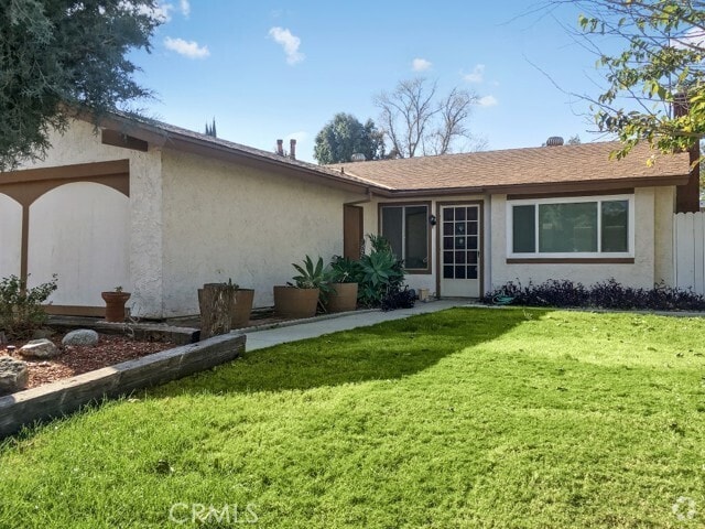 Building Photo - 15686 Velour Dr Rental