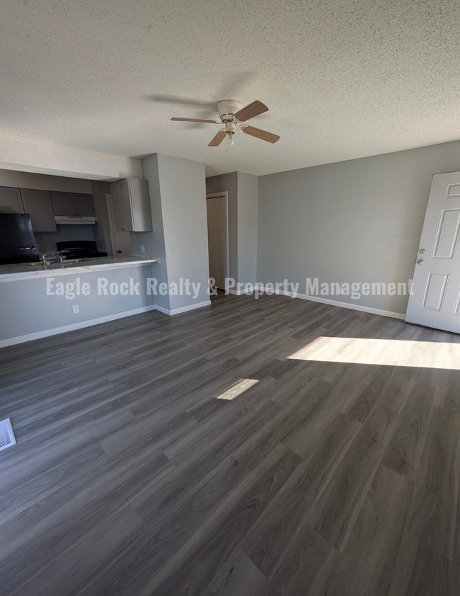 Photo - East Tulsa Duplex Unit for Rent (2beds/1.5baths)