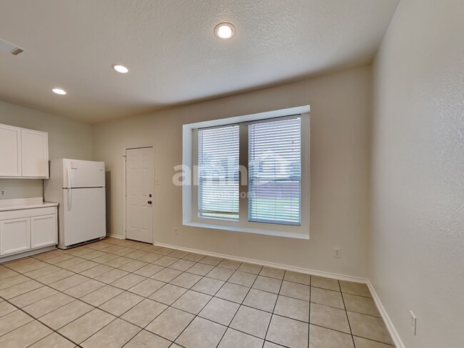 Photo - 2643 Basswood Dr