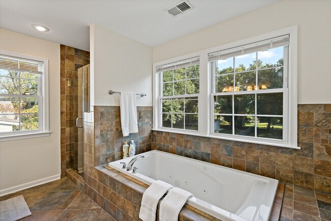 Photo - 6505 Columbia Pike Unit SI ID1395436P