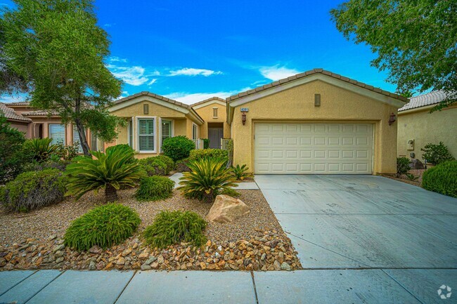 Building Photo - Beautiful Single Story Home in Guard Gated...