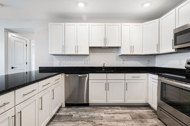 Photo - Third and Central Place