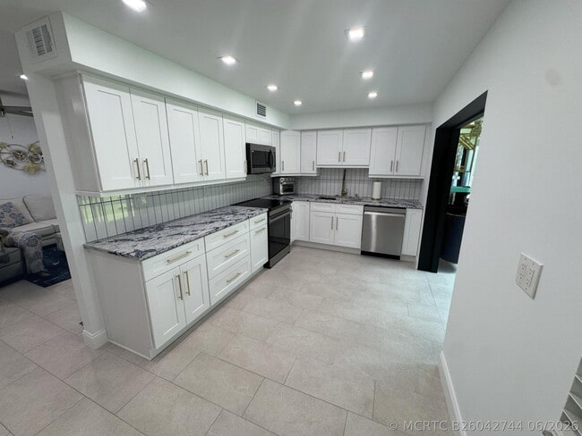 Photo - 18 Piedmont A