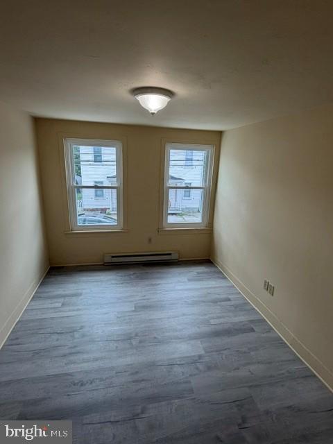 Photo - 123 W King St