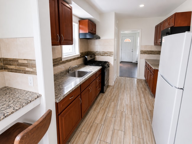 Photo - 343 W 3rd Ave