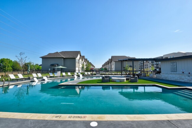 The Palo Townhomes - The Palo Townhomes