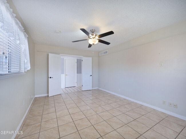 Photo - 10009 Cork Dr