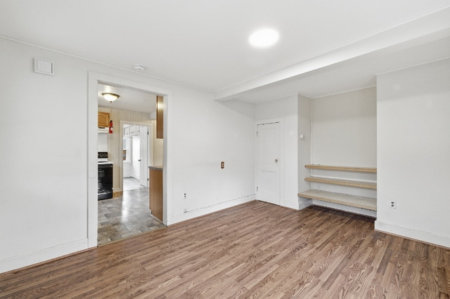 Photo - 4 Grandview St