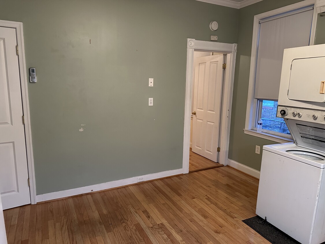 Photo - 1723 Bank St (Baltimore, MD)