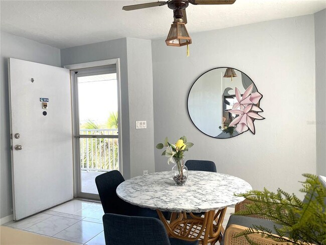 1401 S McCall Rd Unit 301A