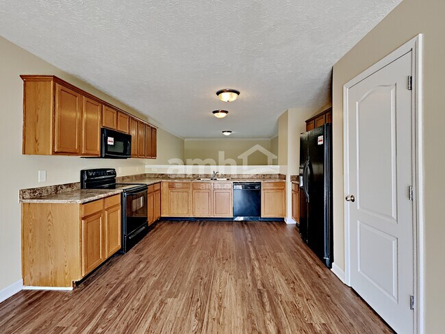 Photo - 408 Mossy Oak Trl