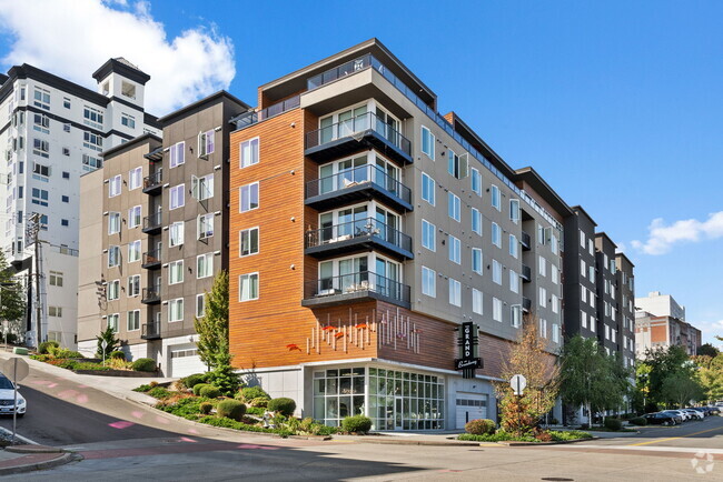 Building Photo - The Grand on Broadway Rental