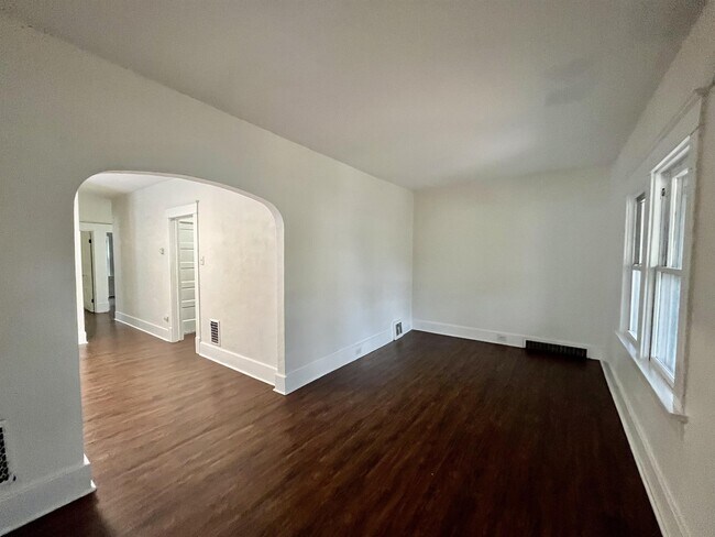 Photo - 43 Ullman St