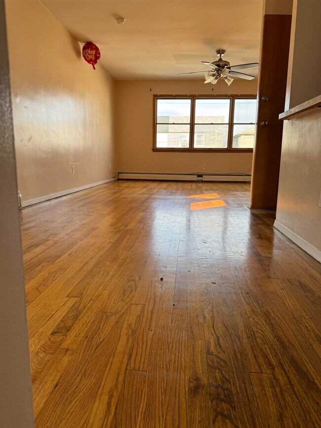 Photo - 108 Evergreen St Unit 2