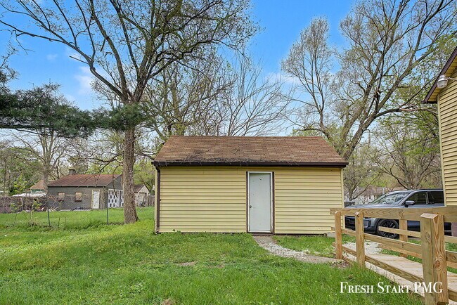 Photo - 1521 N Park St