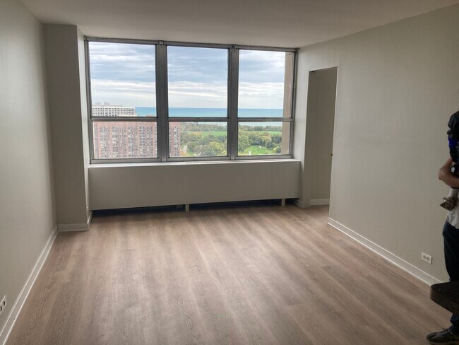 Photo - 655 W Irving Park Rd Unit 3006