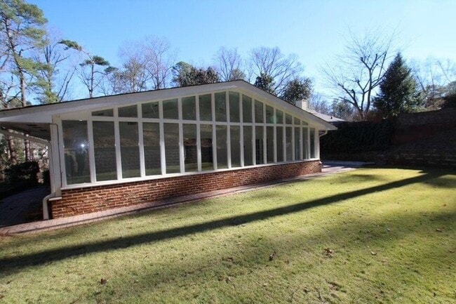 Photo - 4104 N Ivy Rd NE