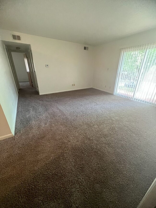 Photo - 2 Bedroom 1 Bath Balcony Apartment Available Unidad 1819-A6