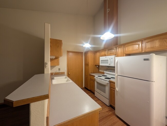 Photo - 118 Geneva Ct