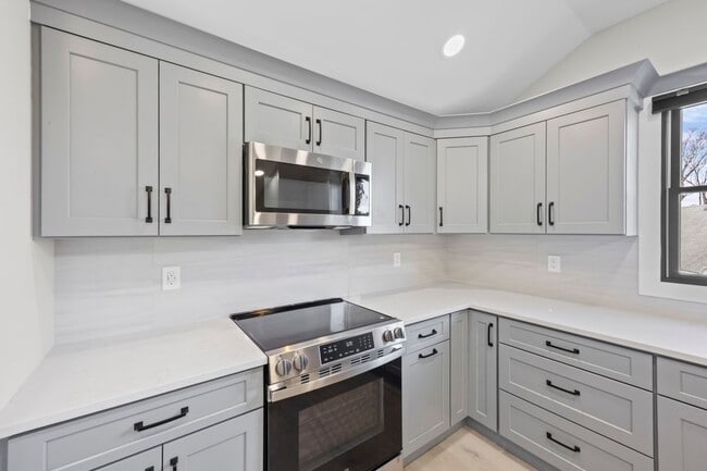 Photo - 42 Lamport Ave