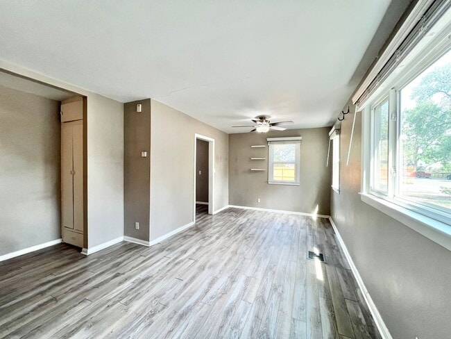 Photo - 704 Welch Ave
