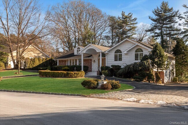 200 Hummingbird Dr