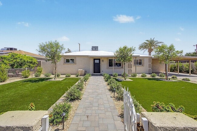 Building Photo - 8233 N 29th Ave