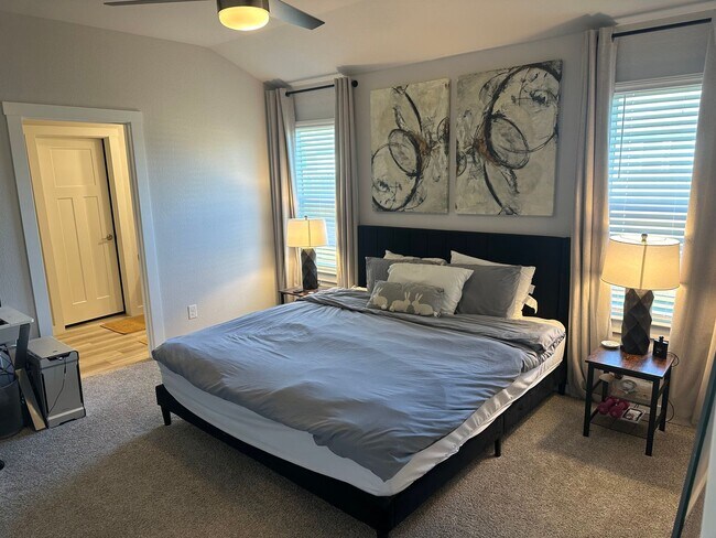 Photo - AUGUST MOVE IN! Beautiful Midtown Reserve 3 Bedroom Home For Lease