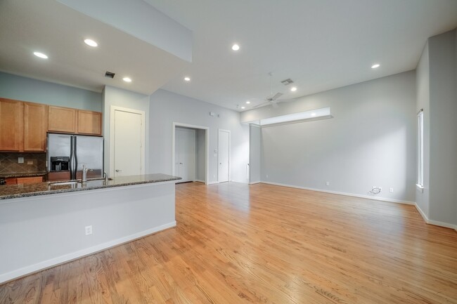 Photo - 1148 Patterson St